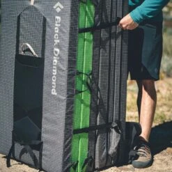 Black Diamond Erratic Crash Pad -Rock Climbing Series Store 4 88813929 e4be 4ab3 b1ba e3e232caa780