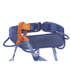 Petzl Corax LT Harness -Rock Climbing Series Store C052AB CORAX LT BLUE focus 1 HighRes