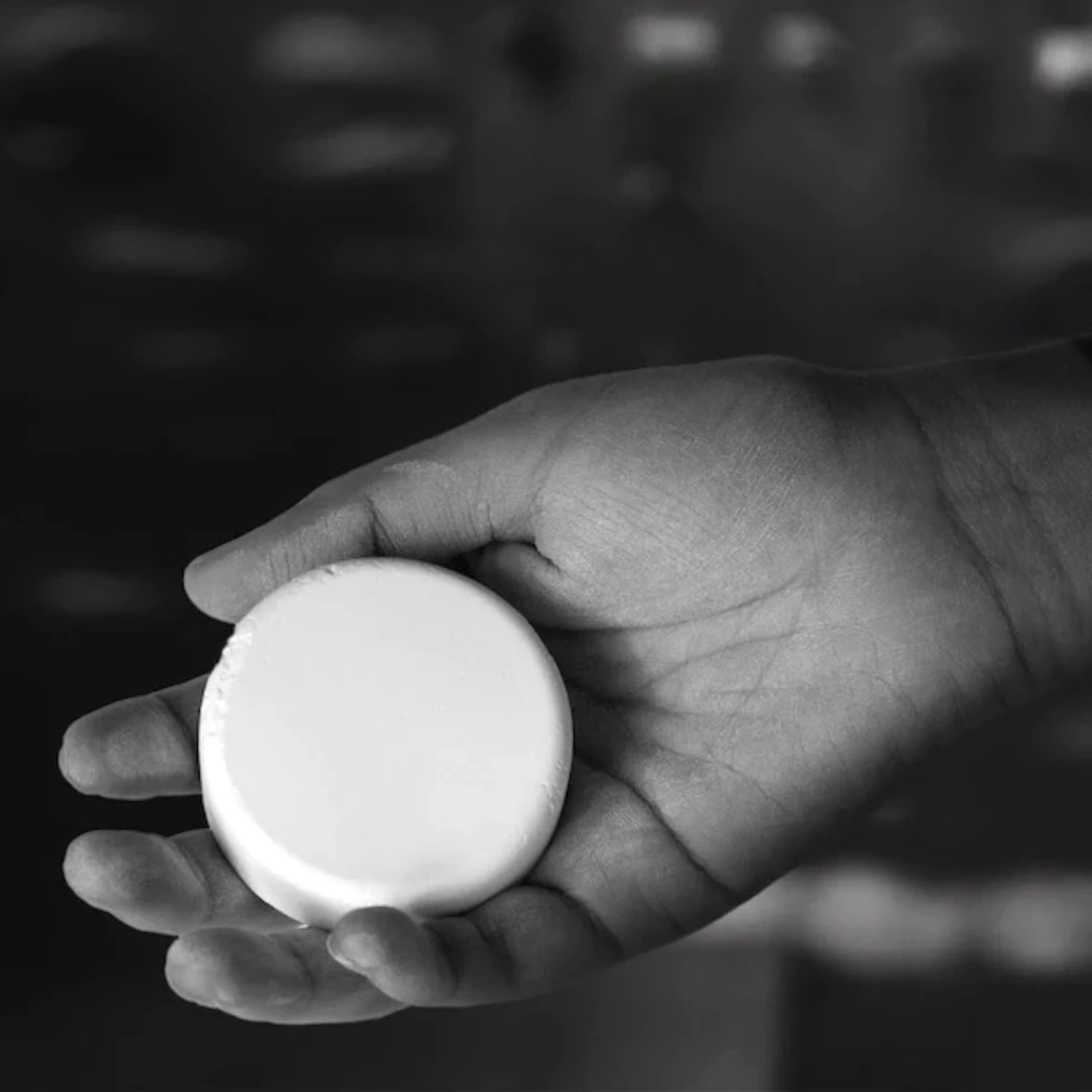 FrictionLabs Premium Chalk Discs 5 FrictionLabs Premium Chalk Discs - Image 3