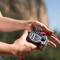 Wild Country REVO 9 Wild Country REVO -Rock Climbing Series Store Revo2