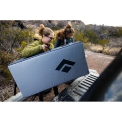 Black Diamond Circuit Z Crash Pad -Rock Climbing Series Store TommyChandler 20230114 HuecoTanks 111