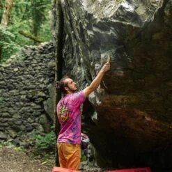 YY Vertical Brush -Rock Climbing Series Store VerticalBrushL2000x2000 33 1800x1800 08ffe75f d842 4695 836d ffcbd46d7db1