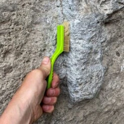 Metolius Razorback Boars Hair Brush 11 Metolius Razorback Boars Hair Brush -Rock Climbing Series Store brush use 8s